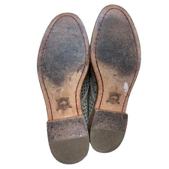 Suede Loafers Shimmer Neutral -Trask Ali Perforated- Beige Laser Cut Metallic - Picture 5 of 5